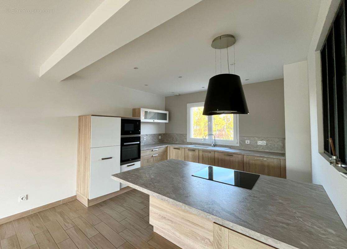 Maison à CHICHEBOVILLE