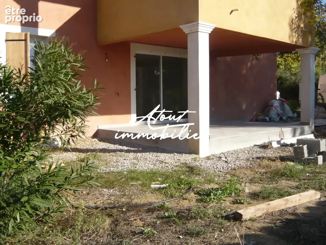 Campagnan : villa de 2004 avec deux logements indépendants et ses annexes - photo 33