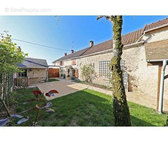 Maison 110 m² à Etampes  - photo 2