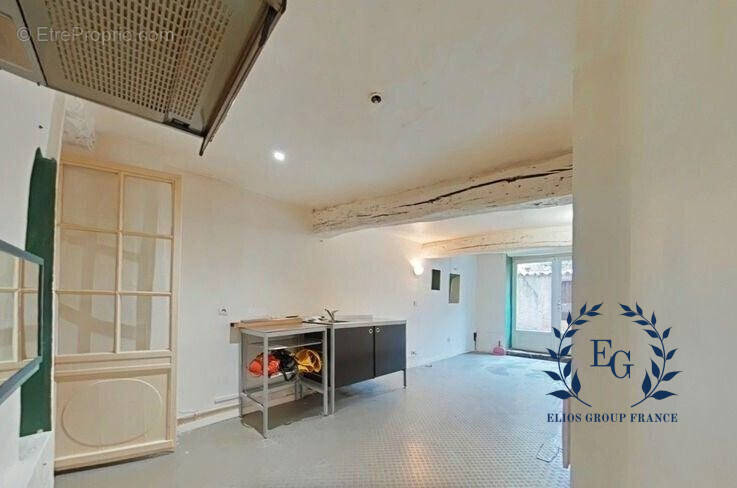 Appartement à COTIGNAC