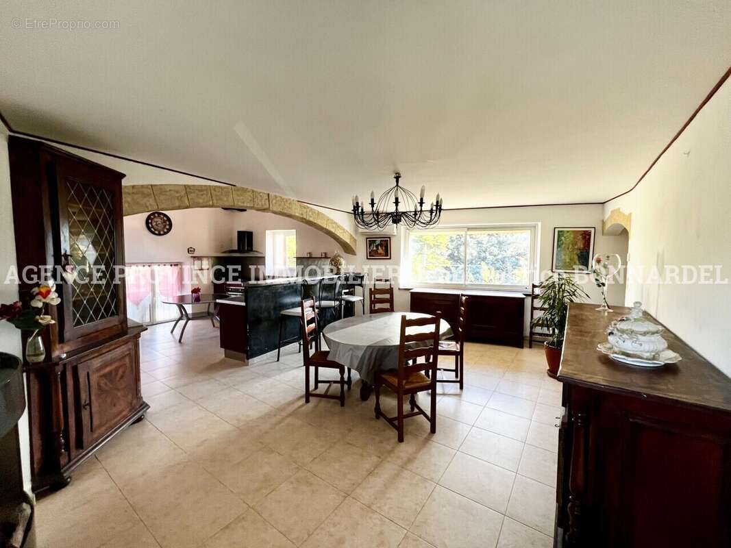 Maison à ROCHEBRUNE