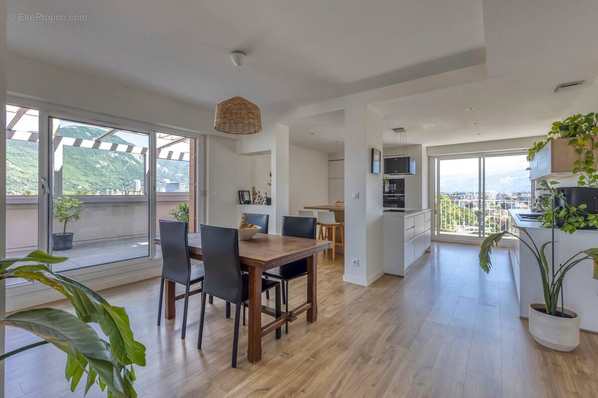 Appartement à GRENOBLE