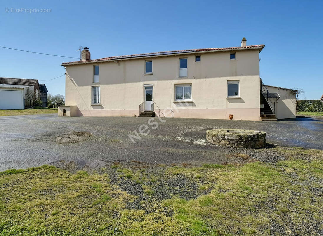 Maison à vendre à Le Longeron - photo 4