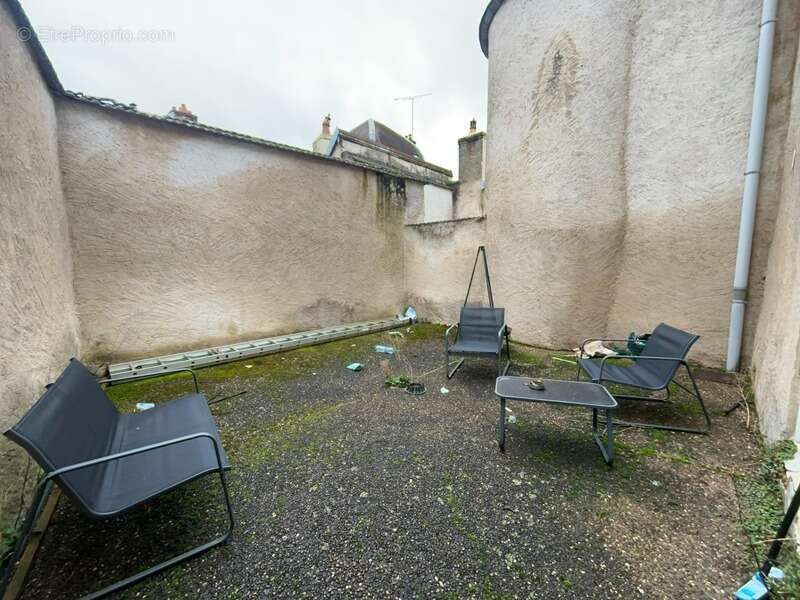 Appartement 120 m² - 2 chambres - Terrasse - Parking - Centre-ville Gray - photo 10