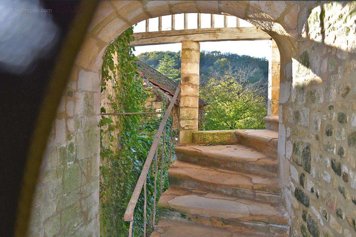 Maison à SAINT-AMAND-DE-COLY