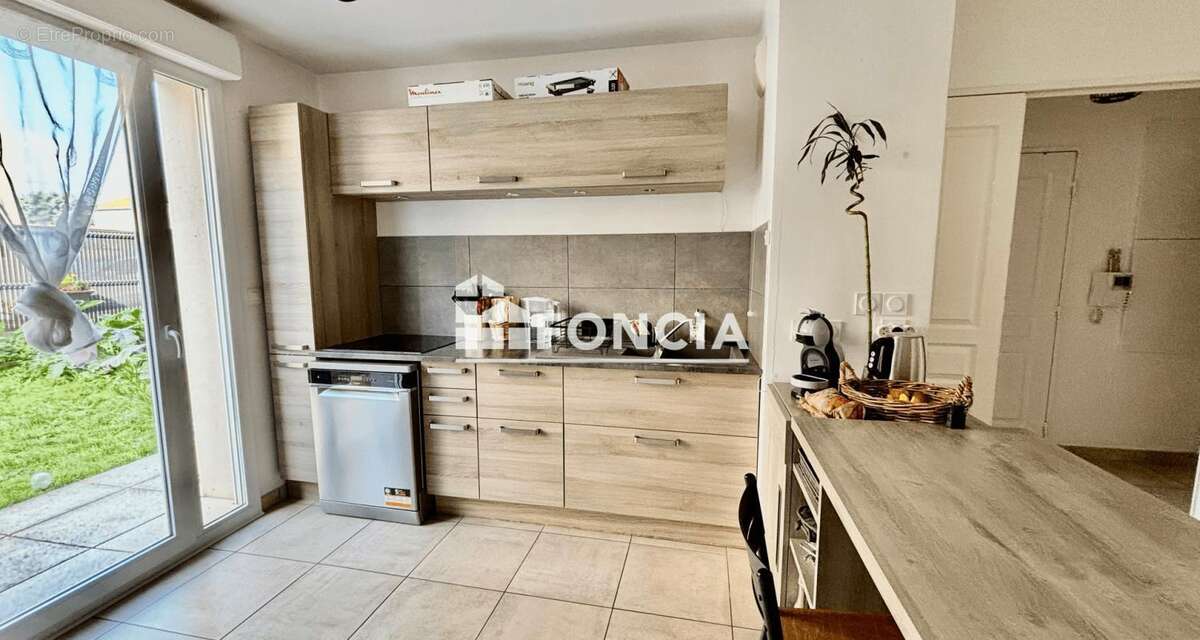 Appartement à CRAPONNE