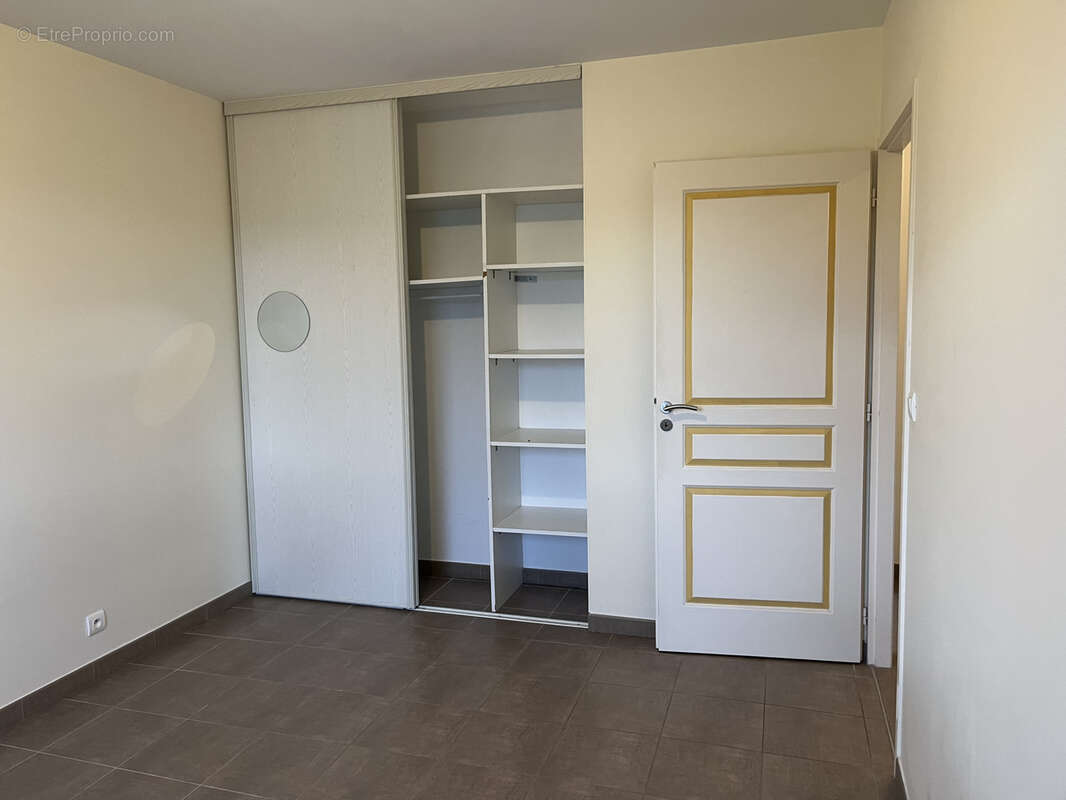Appartement T3 garage et parking - photo 6