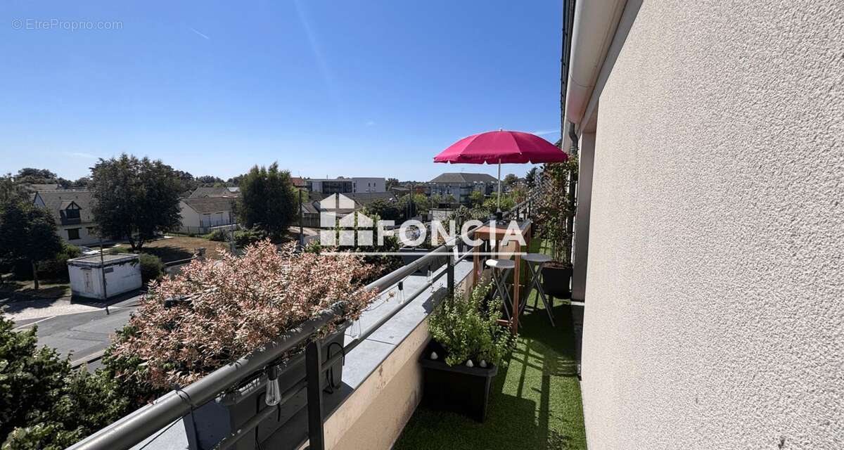 Appartement à SAINT-JEAN-DE-BRAYE