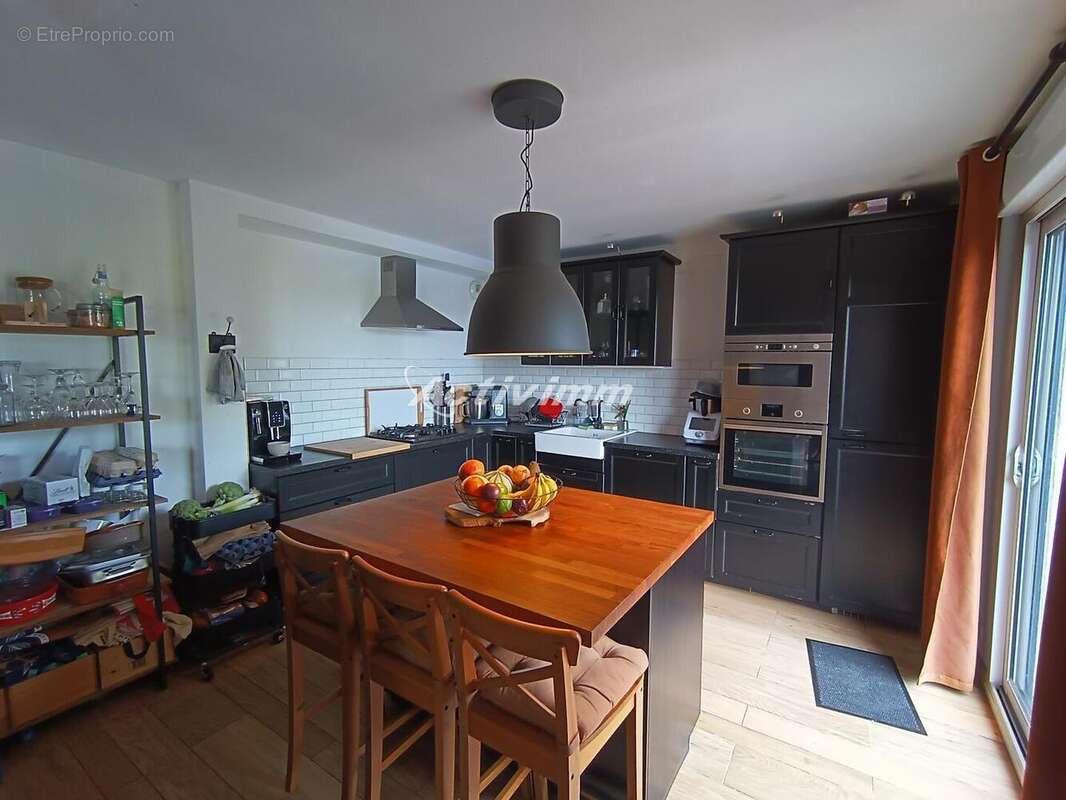 4262 21 - Maison à HUMIERES