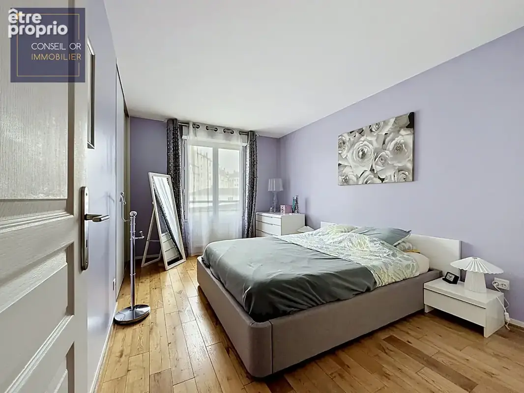 LYON 7 Saxe Gambetta T4 de 91 m² avec 2 balcons, vue dégagée, parking et cave - photo 13