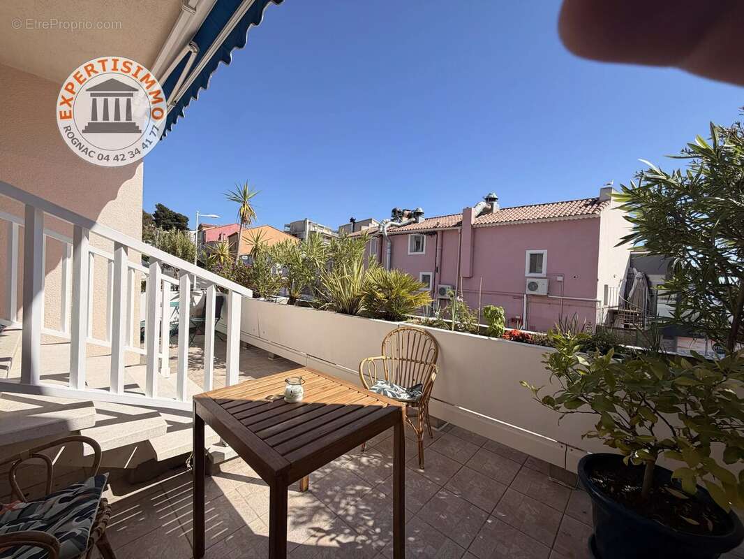 Appartement à CARRY-LE-ROUET