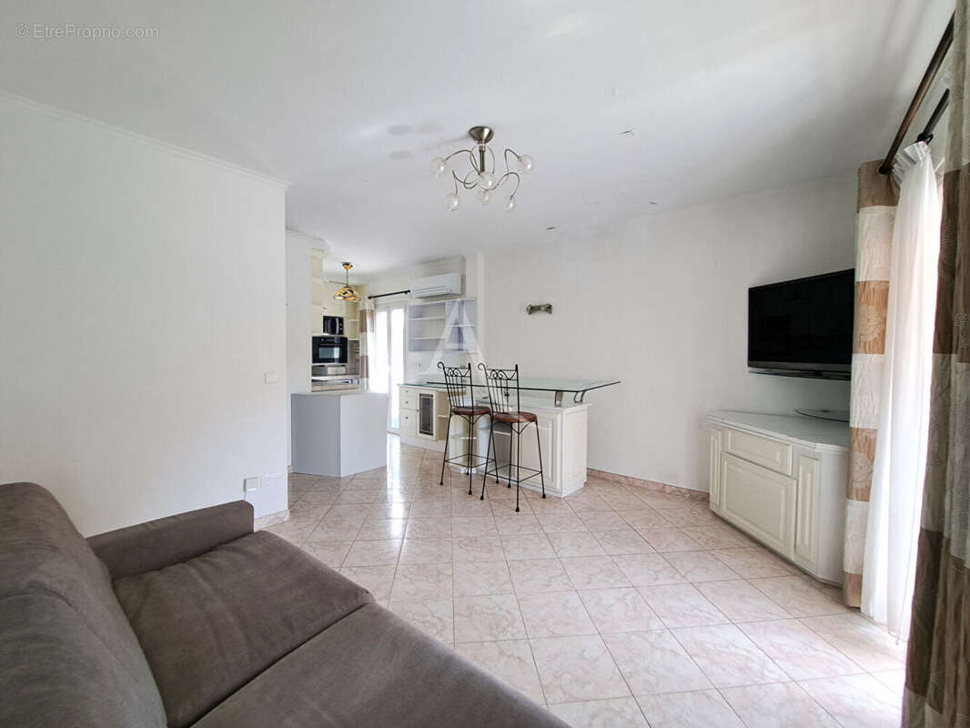 Appartement à CAGNES-SUR-MER