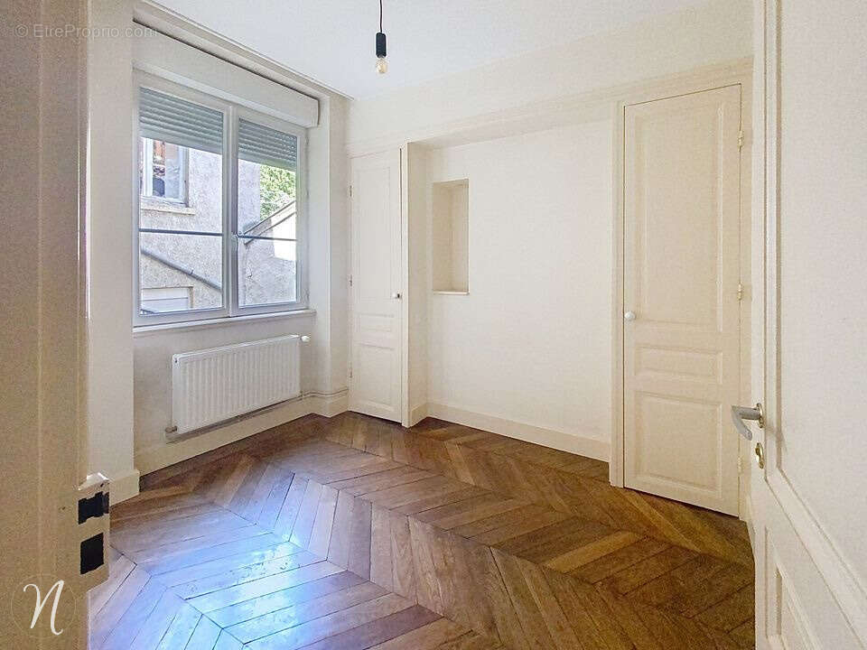 Appartement à LYON-9E