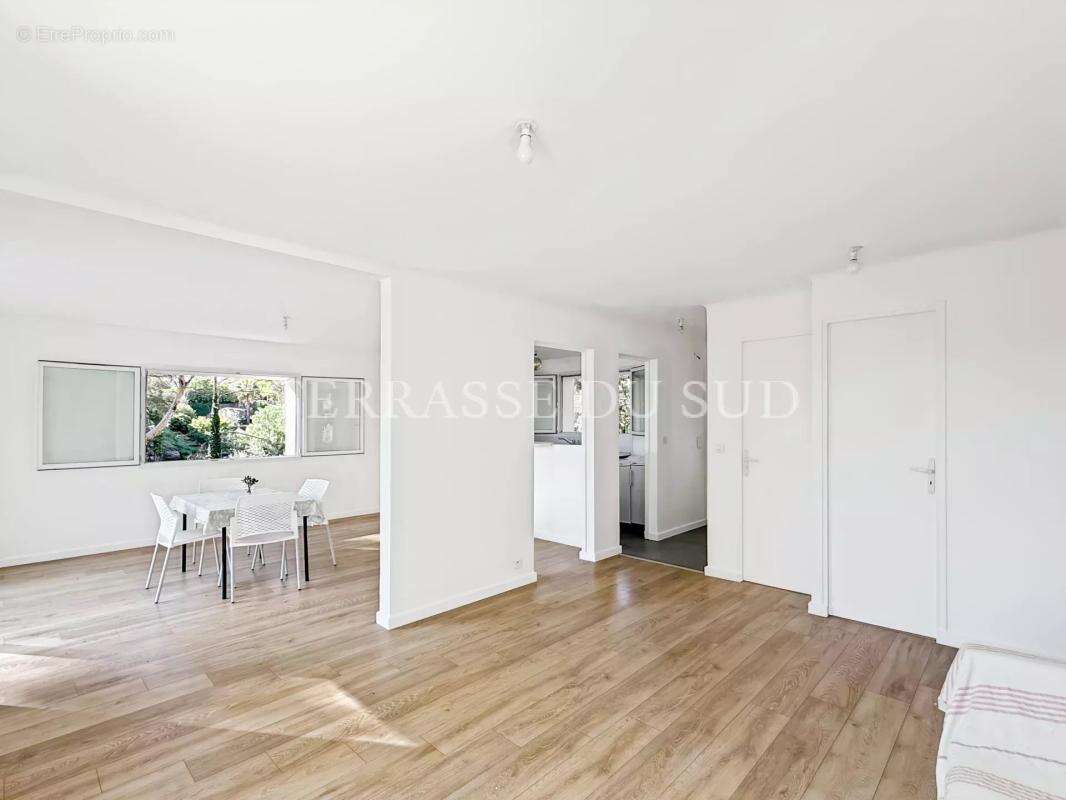 Maison à LA CADIERE-D&#039;AZUR