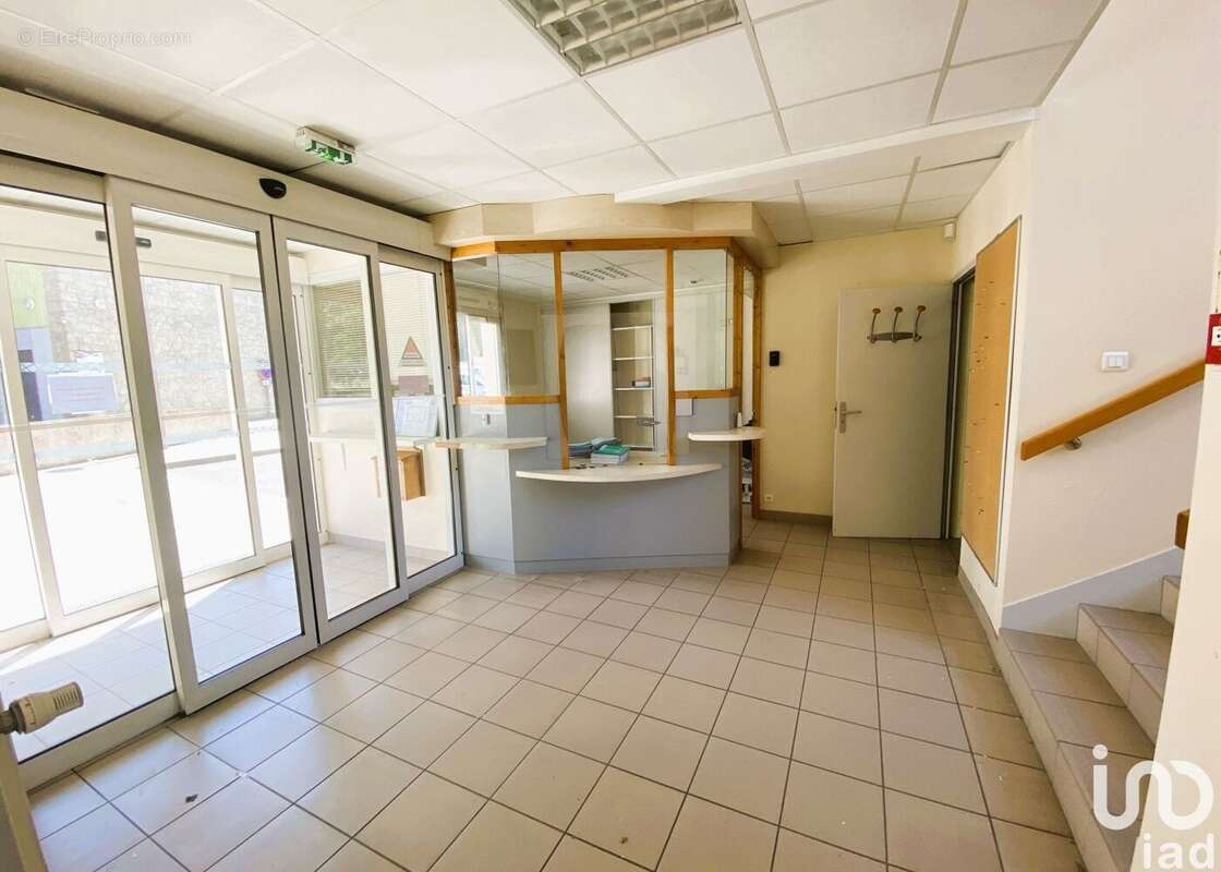 Photo 3 - Commerce à JUGON-LES-LACS