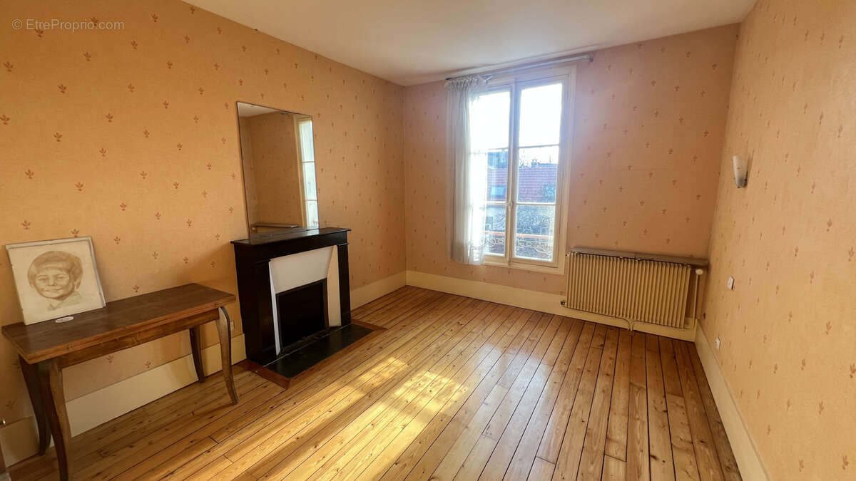 Maison à LA FERTE-ALAIS