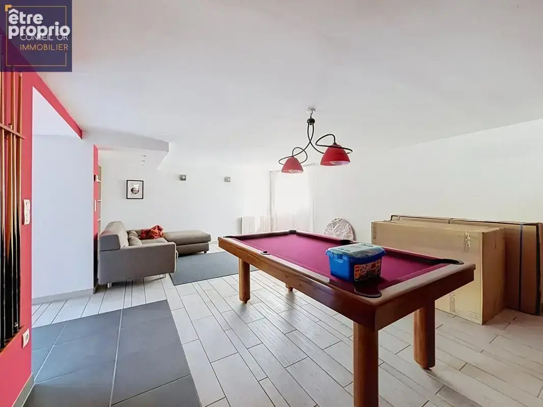 Maison T6 de 200 m² sur terrain de 1081 m² avec vue, au calme - photo 13