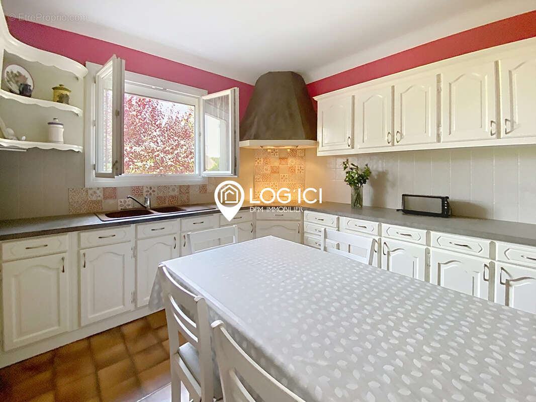 Superbe maison néo-béarnaise T4 secteur haut de Lons ! - photo 4