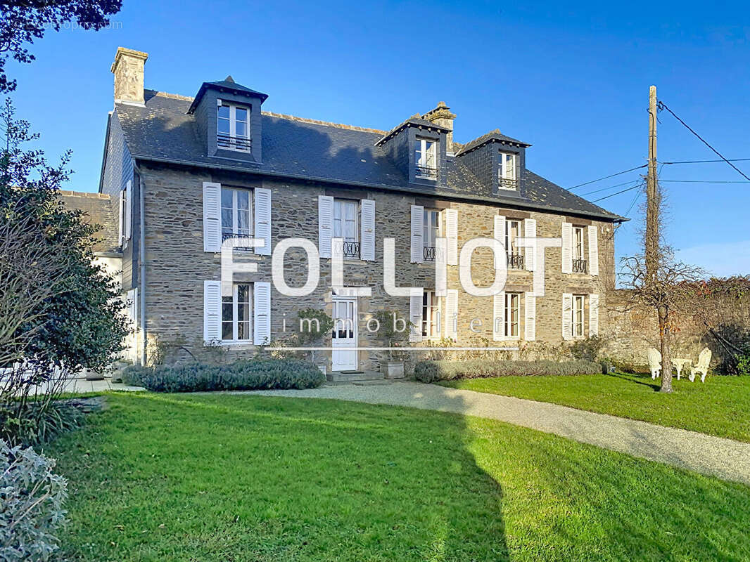 A vendre, proche de Caen Manoir revisité en coeur de campagne Normande. Élégance et caractère depuis 1780 - photo 11