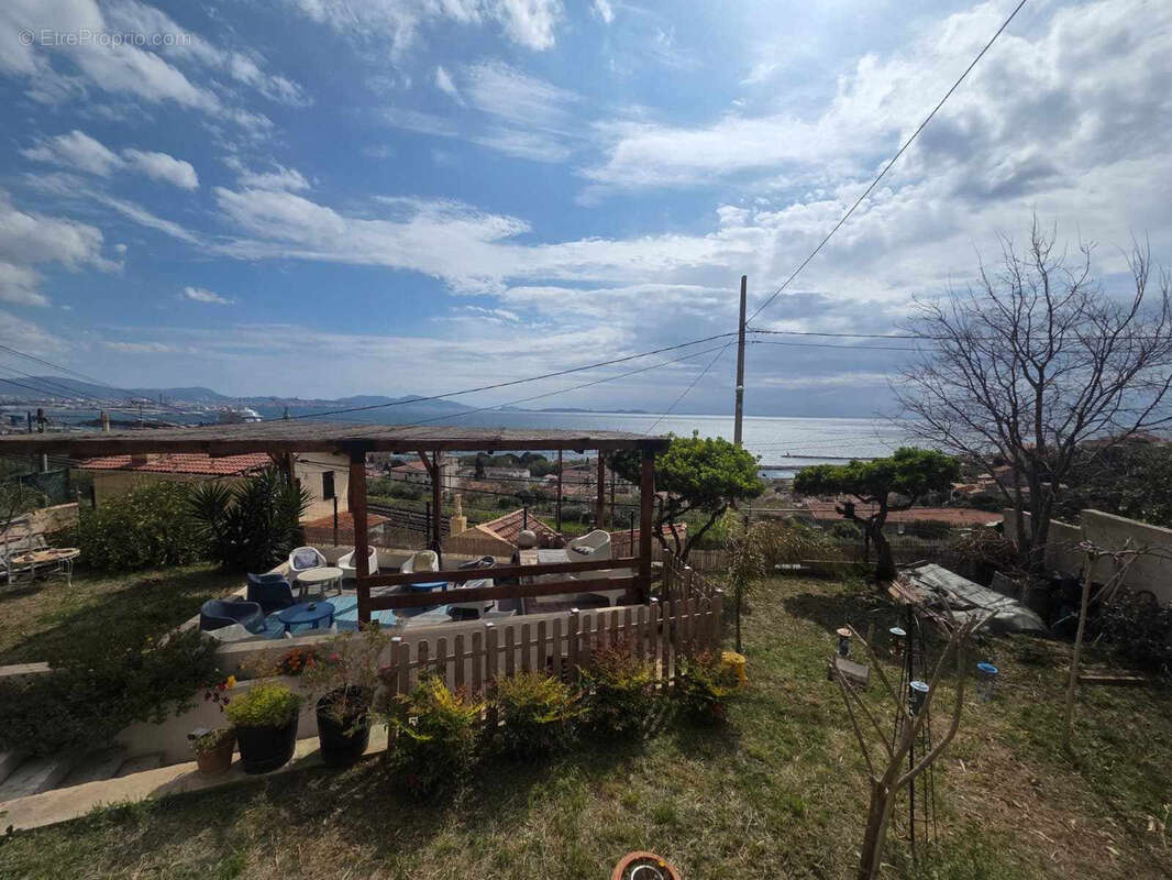 Appartement à MARSEILLE-16E