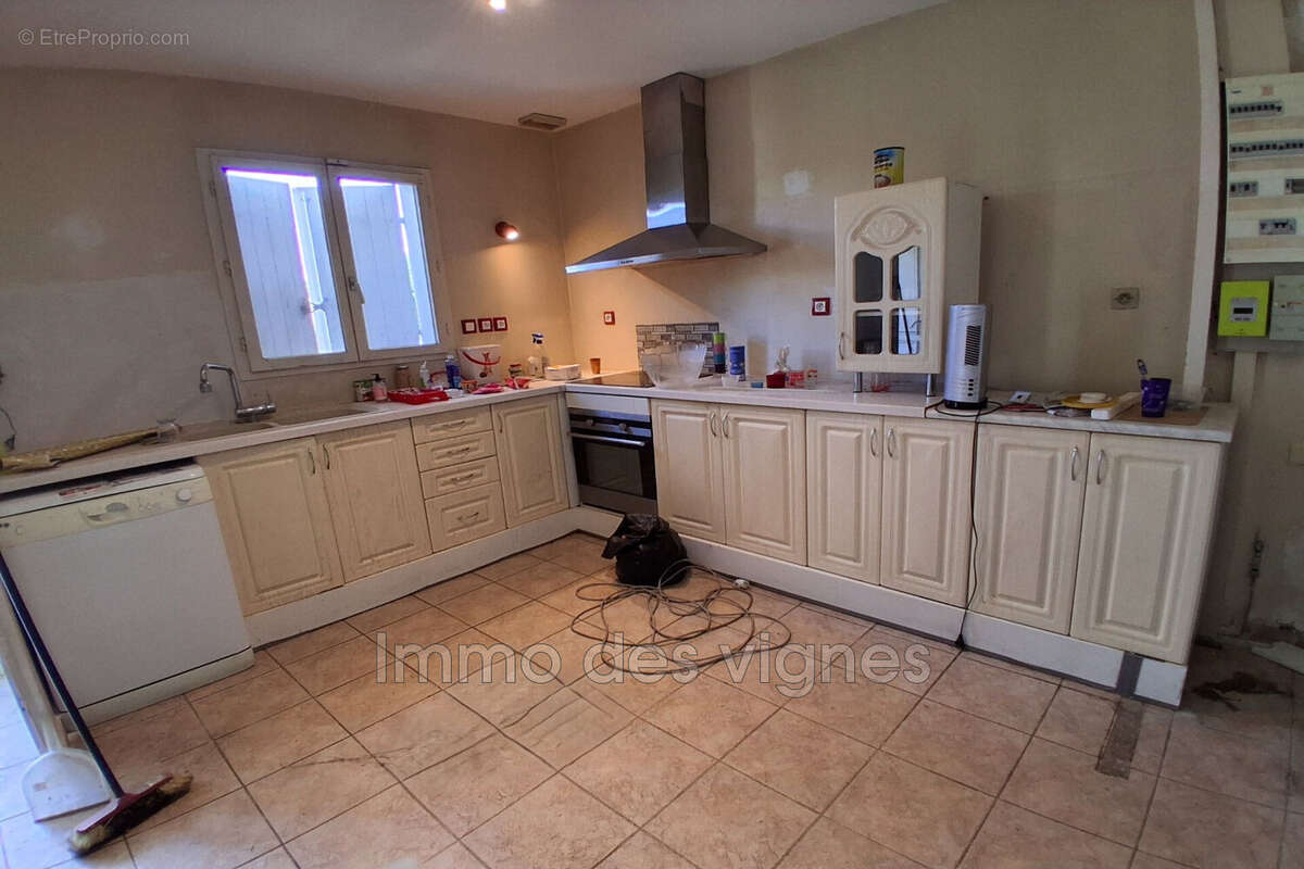 Maison à AMBARES-ET-LAGRAVE