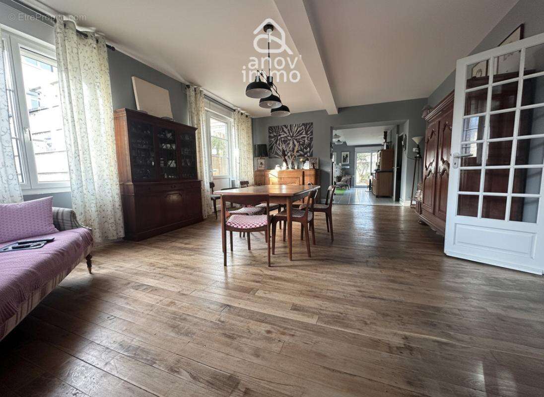 Maison de caractère 260 m2, 5 chambres, garage et terrasse - photo 5