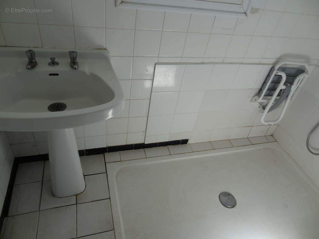 Maison à SAINT-NICOLAS-DU-PELEM