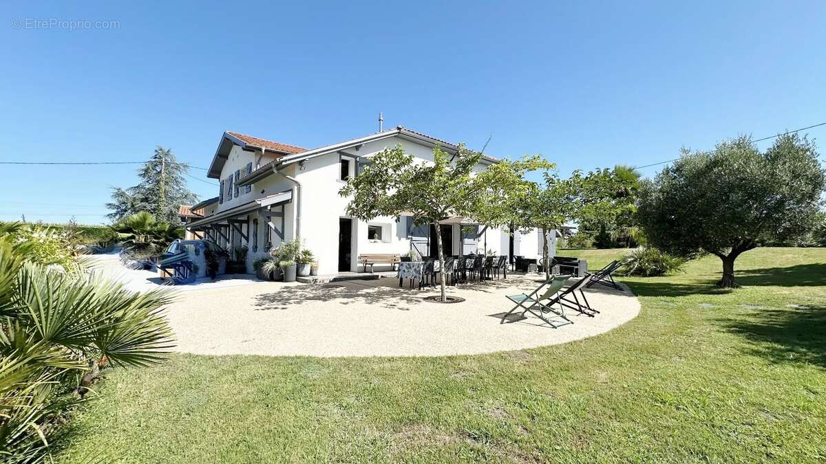 Maison à SAUBRIGUES