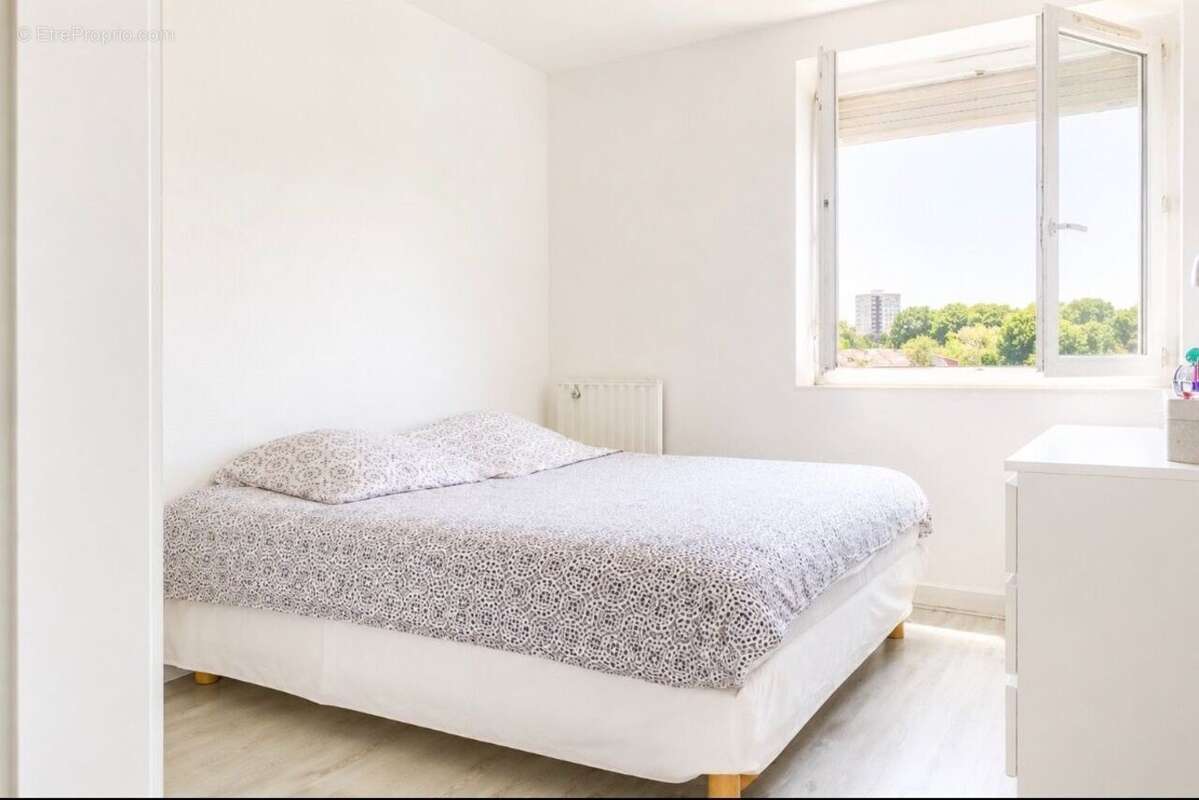 Appartement 70 m² à Creteil  - photo 3