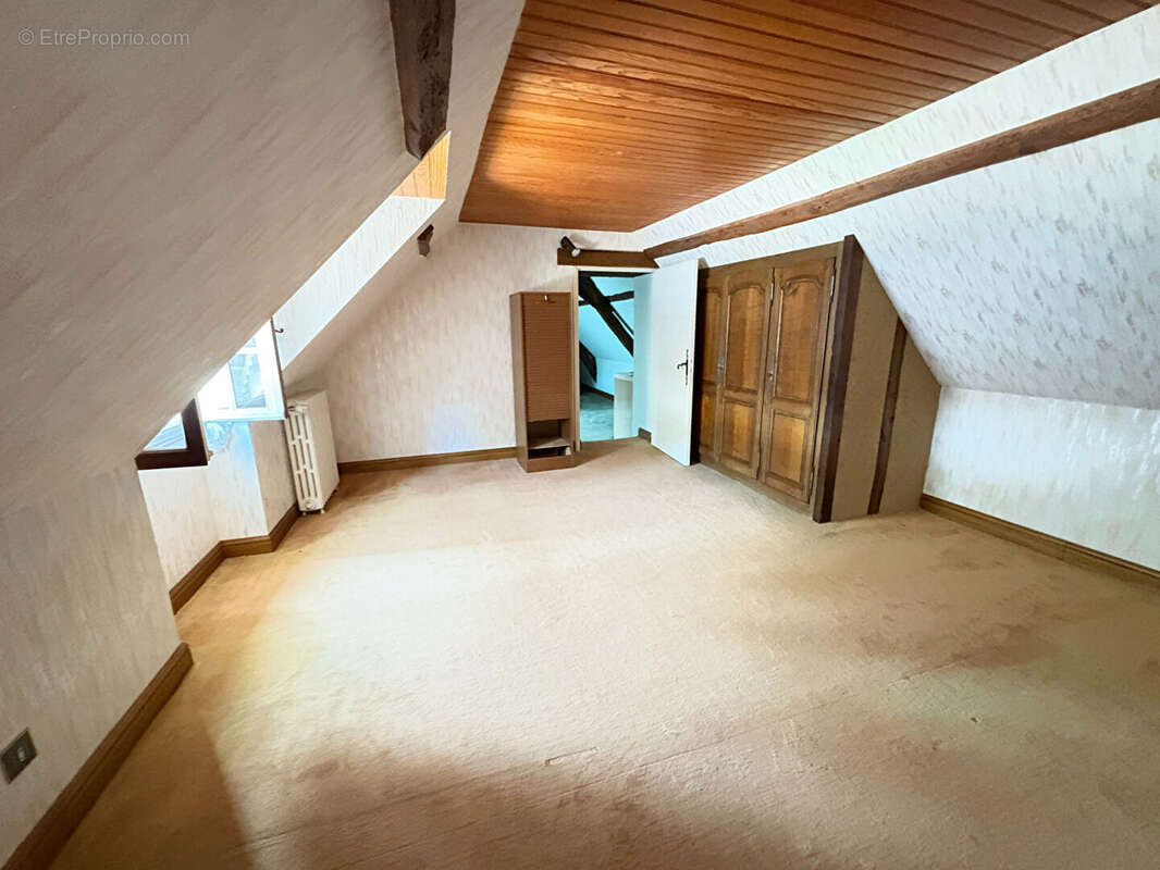 Maison à BEAUFORT-EN-VALLEE