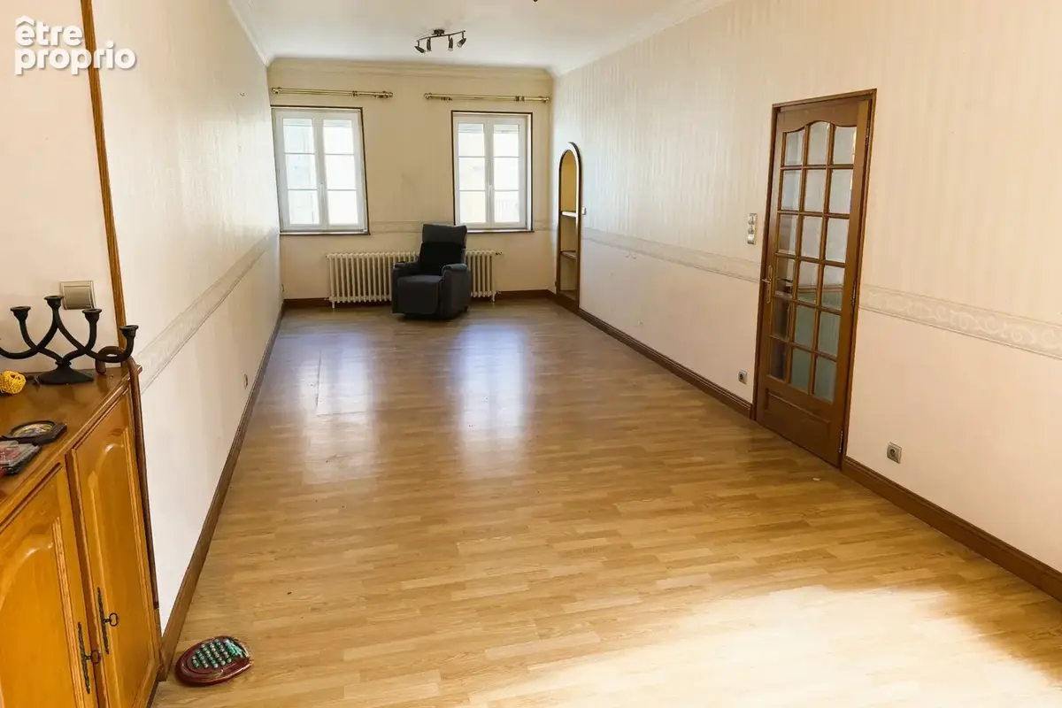 Grande maison de bourg avec nombreuses dépendances   Idéal investisseurs - photo 8