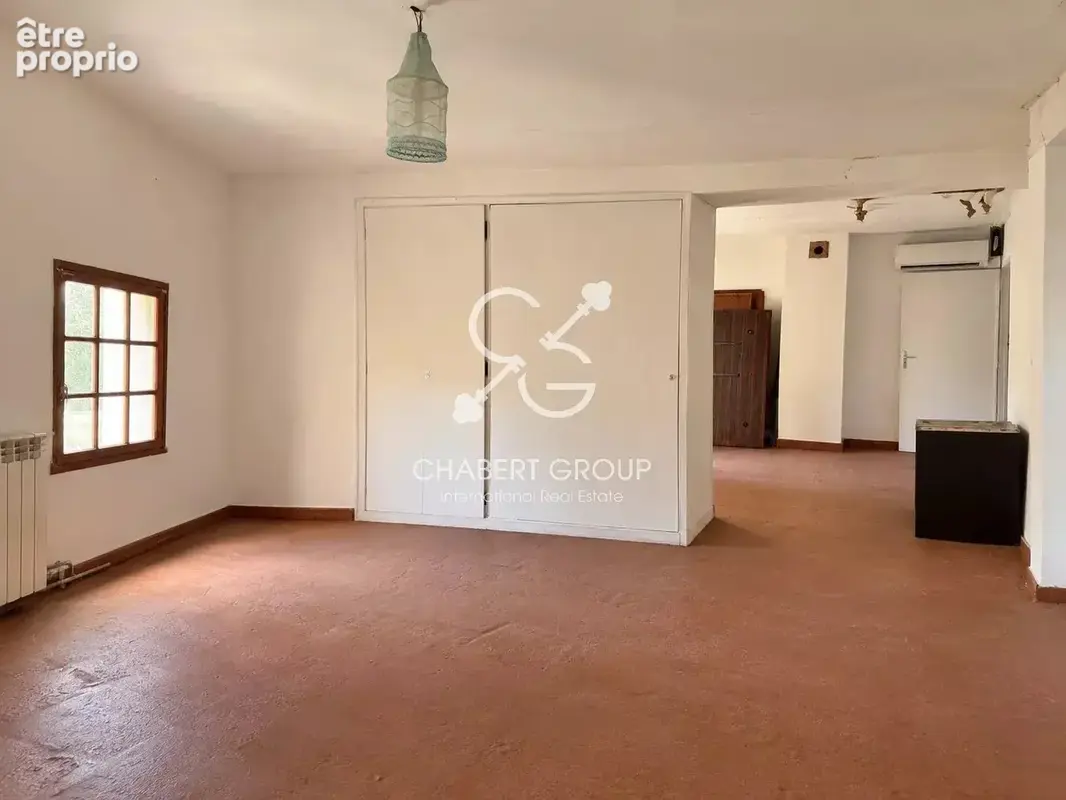 Sénas – mas provençal – 6 pièces – 164 m² habitables – terrain 2,3 ha – 218 m² avec annexes - photo 13