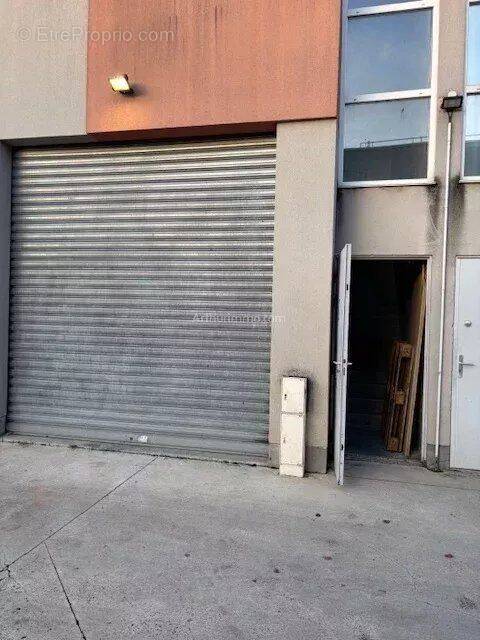 Commerce à VILLENEUVE-LE-ROI