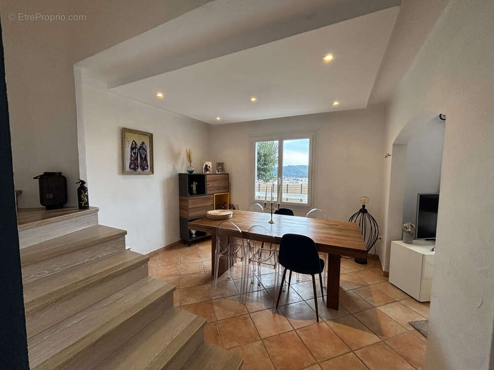 Maison à DRAGUIGNAN