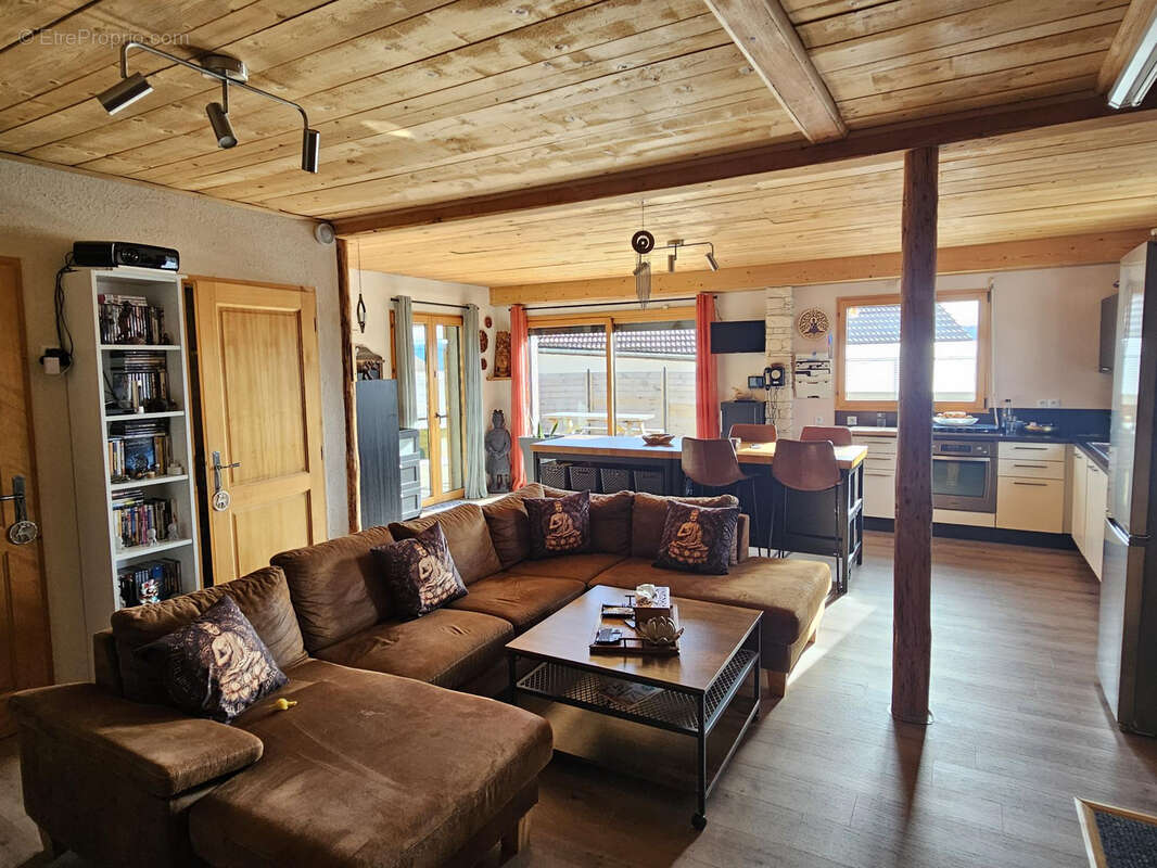 Maison à ORCHAMPS-VENNES