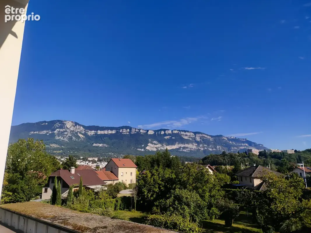 Appartement à AIX-LES-BAINS