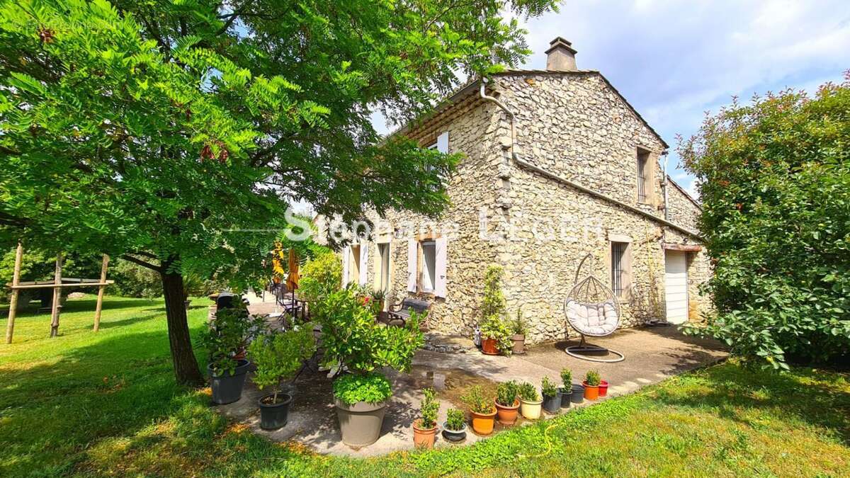 Maison à MONTELIMAR