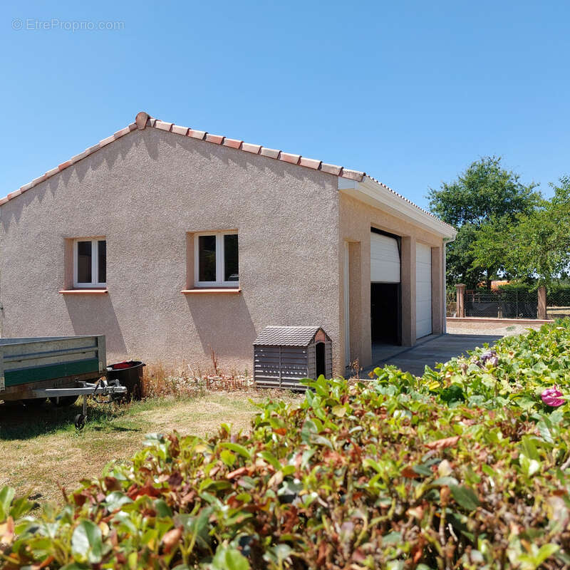 Maison à vendre 5 pièces CAMPSAS (82)avec garage attenant et double garage indépendant, piscine, terrasse couverte, puits, sur 2 - photo 30
