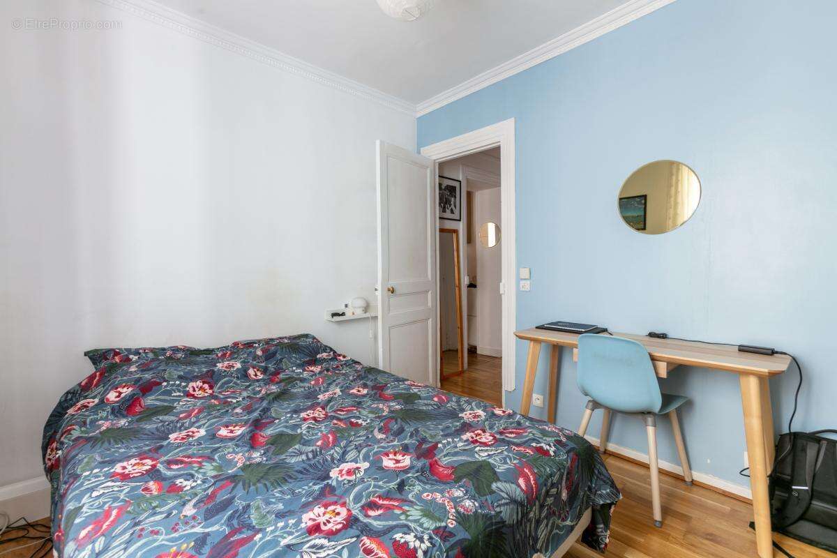 Appartement à PARIS-11E