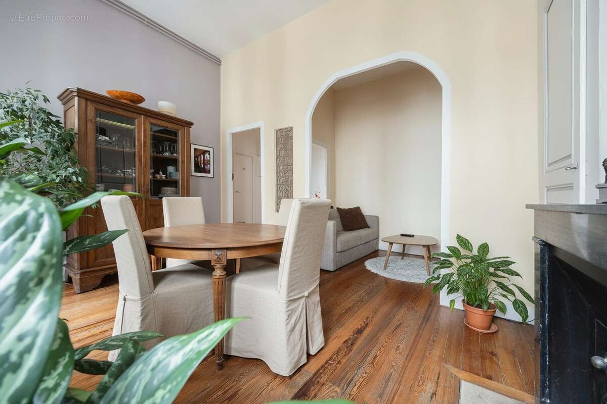 Appartement 65 m² à Lyon-6e  - photo 2