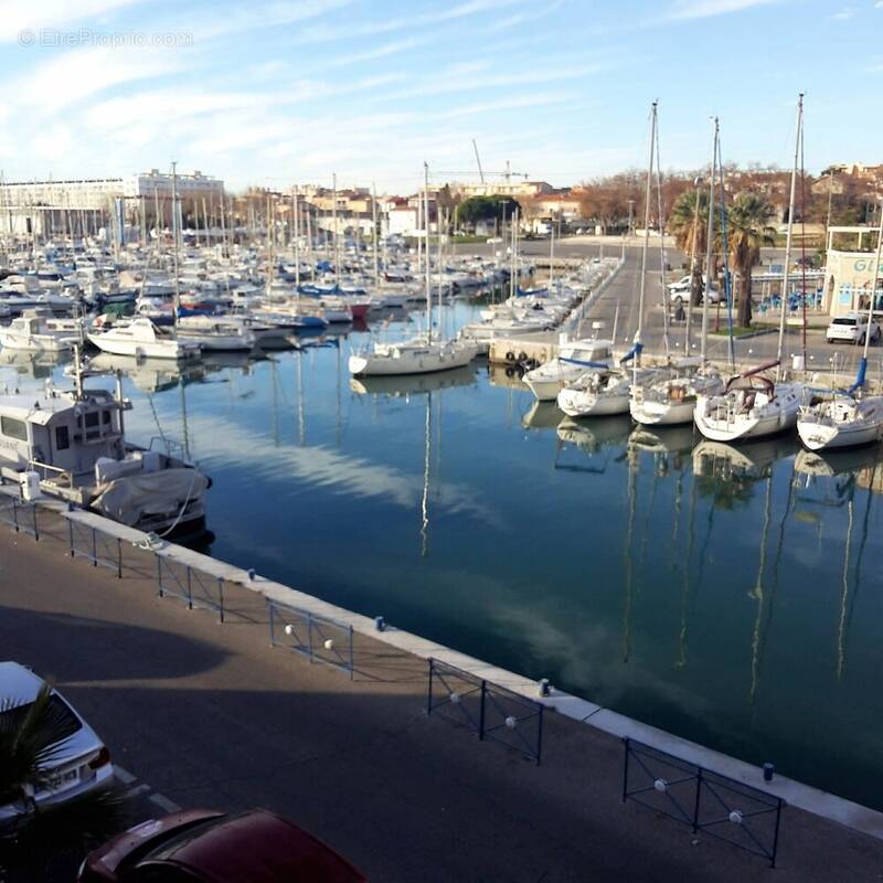 Appartement à PORT-DE-BOUC