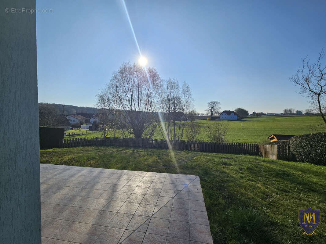Knoeringue au calme belle maison 125m2 sur 7,61 ares - photo 12