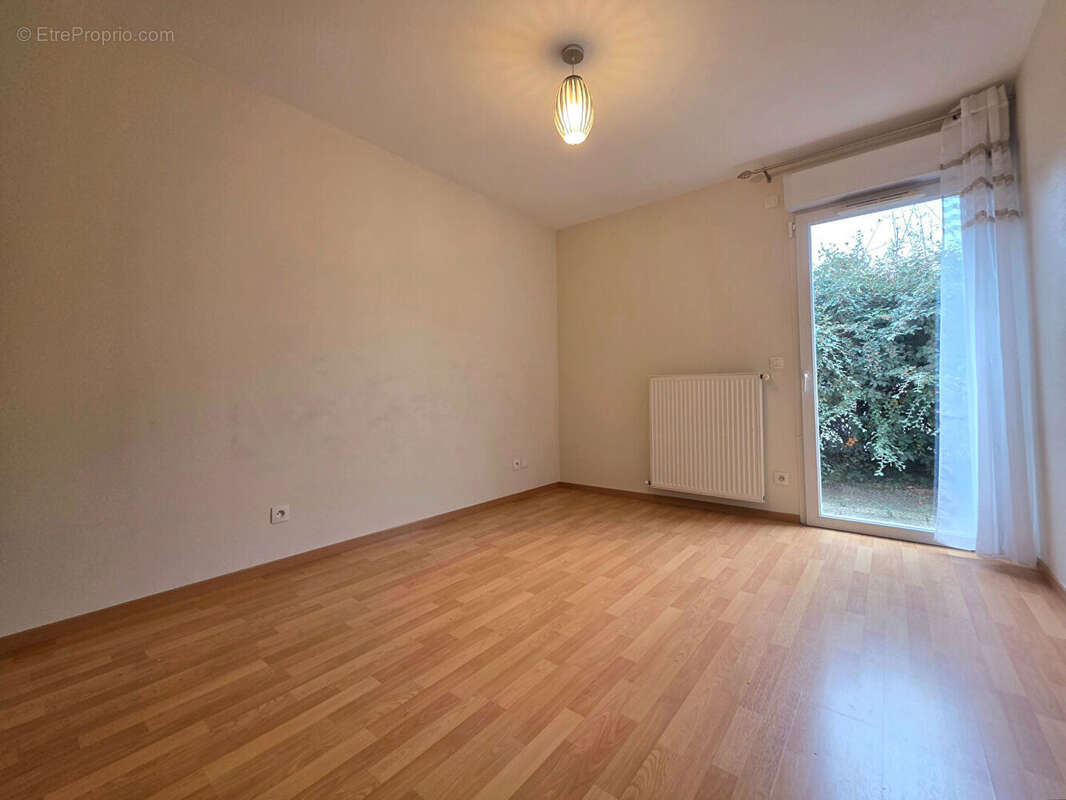 Appartement à BOURG-DE-PEAGE