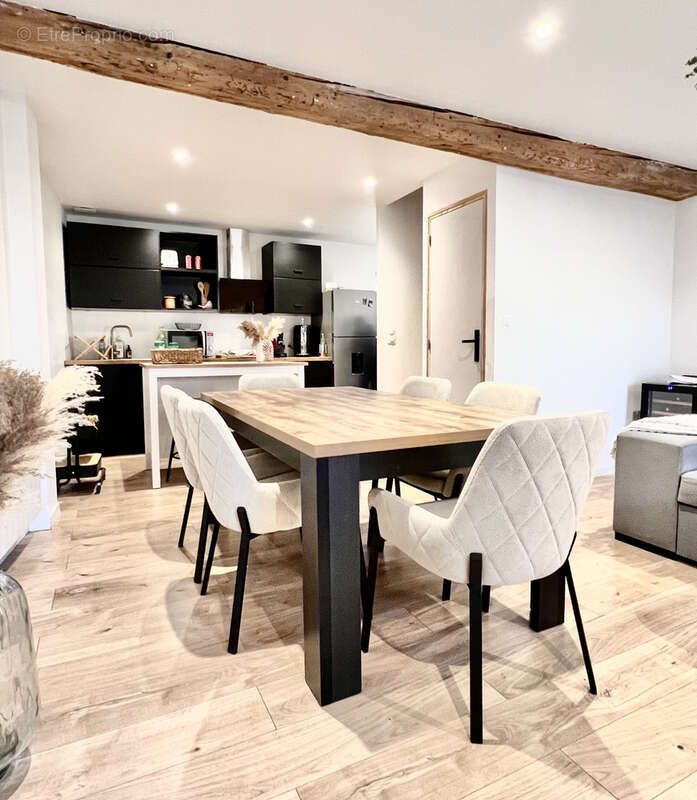 Appartement à SAINT-JEAN-BONNEFONDS