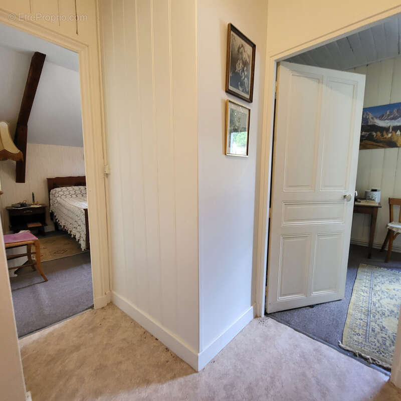 Maison de bourg en pierres - photo 10