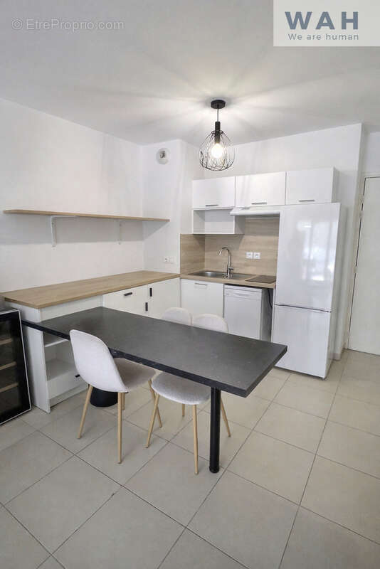 Appartement à COURNONTERRAL