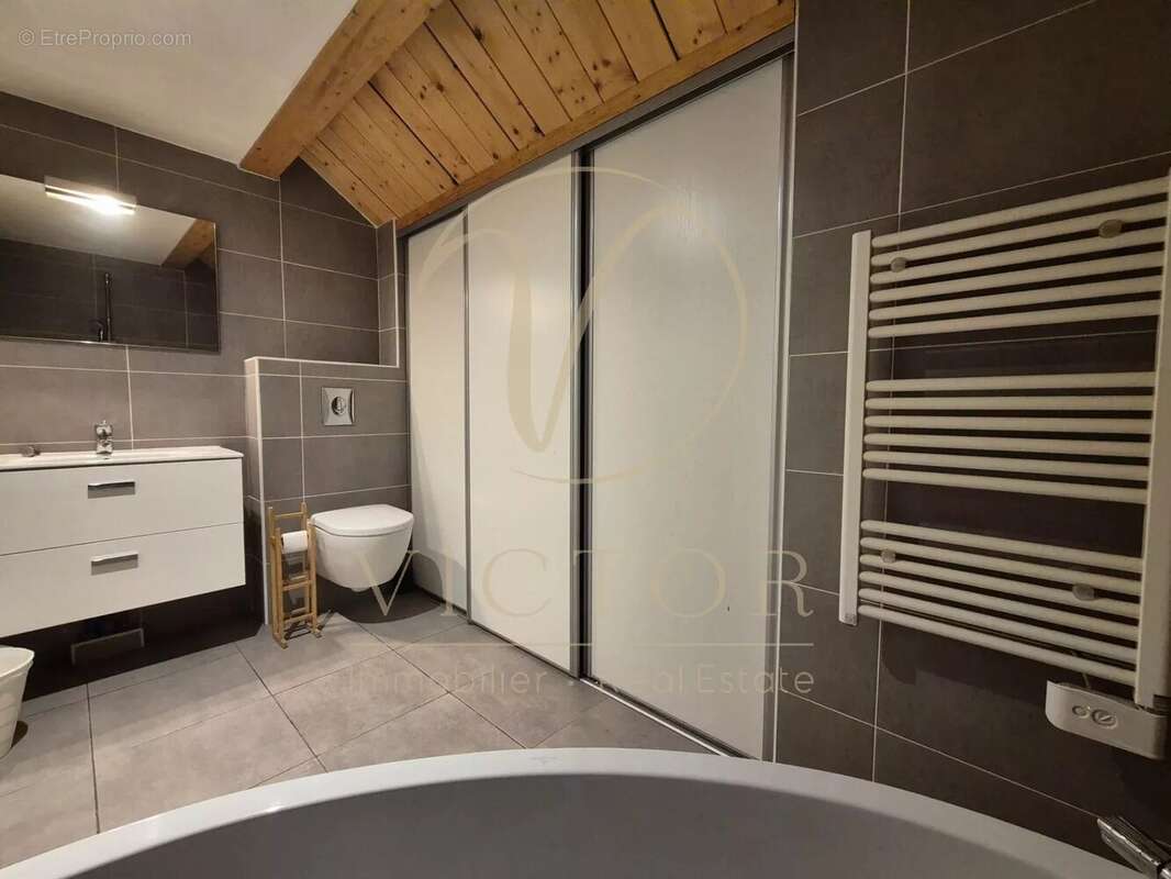 Appartement à SAINT-ETIENNE-DE-TINEE