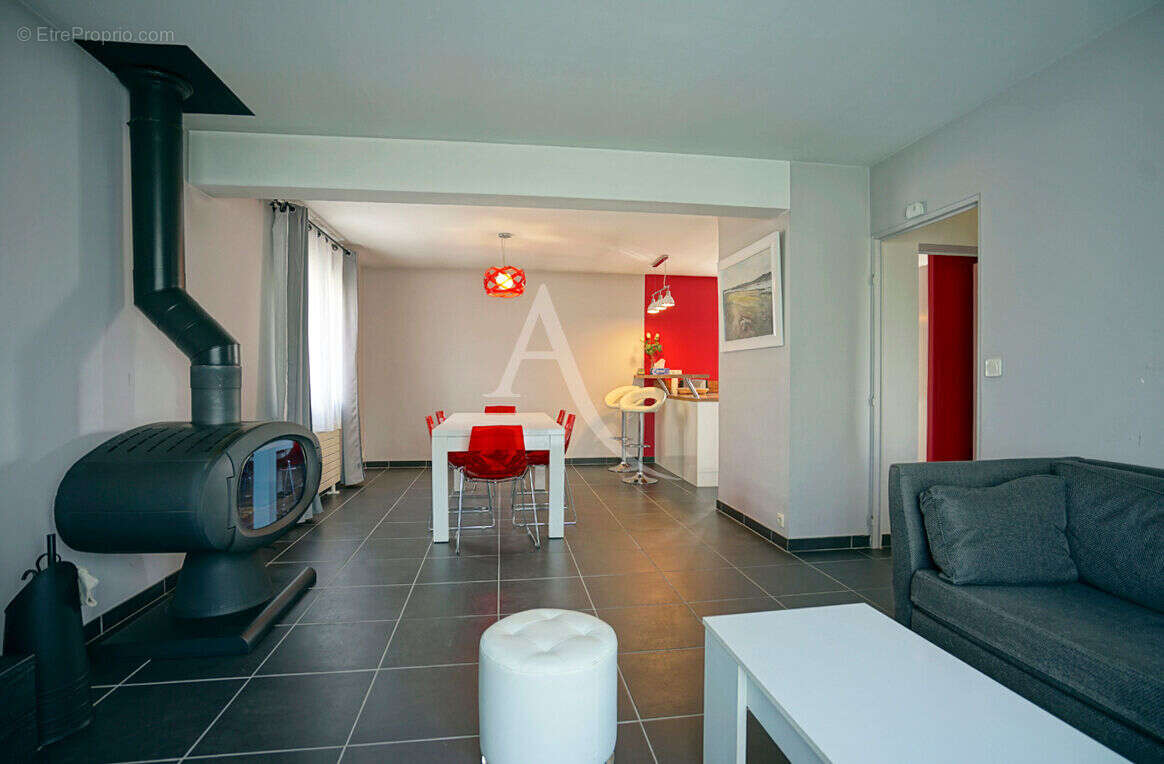 Maison à VITRY-AUX-LOGES