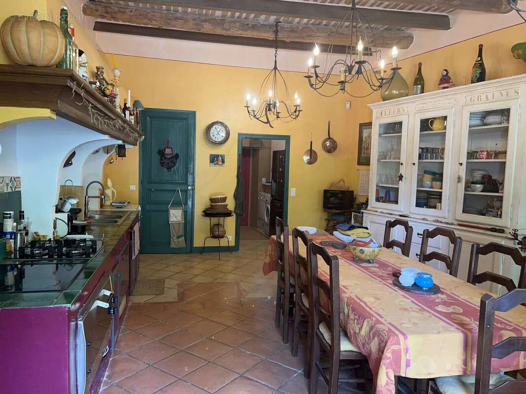 Maison à LOURMARIN