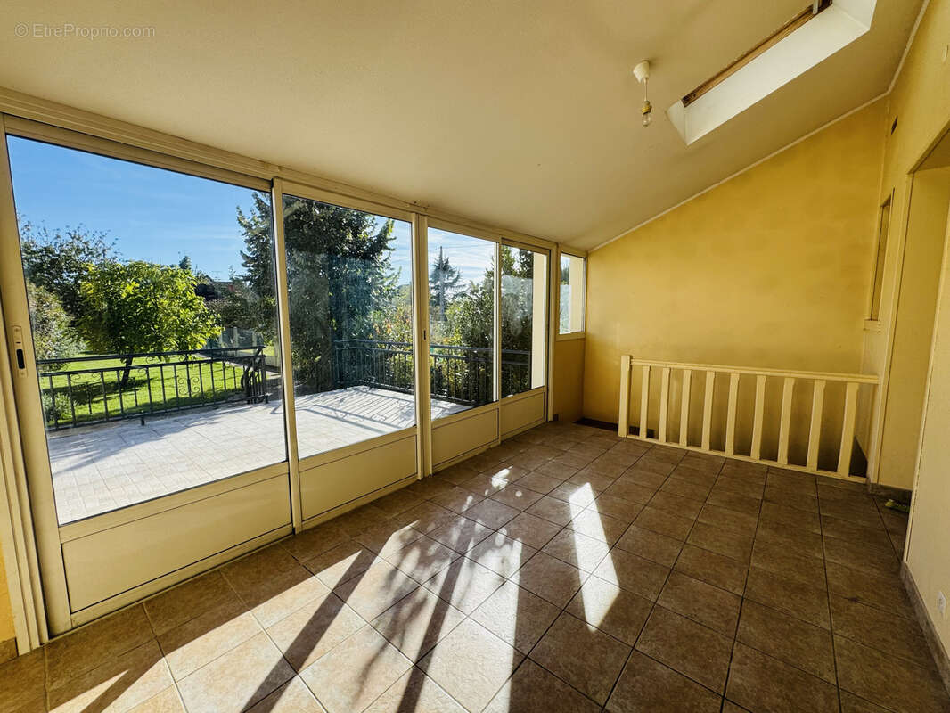 Maison à AMILLY